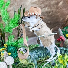 Crocodile Dandee Mouse Display Taxidermy Curiosity Oddities Specimen decor gift