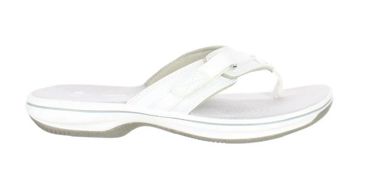 Clarks white flip clearance flops