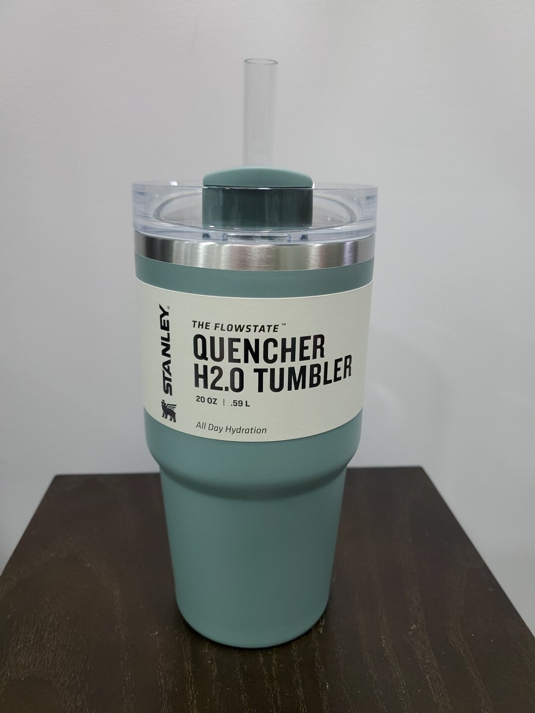 Stanley FlowState Quencher H2.0 Tumbler / 20oz / Color:  Shale