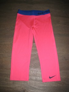 Muy Buen Estado Usado Nike Pro brillante color de rosa caliente Capri-longitud  Ajustada Leggings. Niñas Talla Grande L | eBay