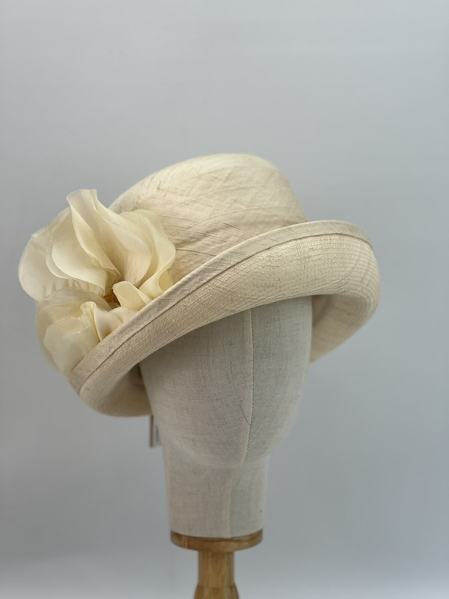 Ladies Harrods Knightsbridge Joan Biggs Cream Silk Hat (803  display picture 1