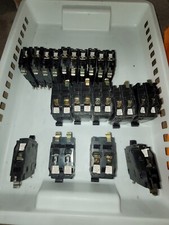 Lot Of 18 Circuit Breakers Total, Square D 15 Amp Circuit Breakers And 1 40amp