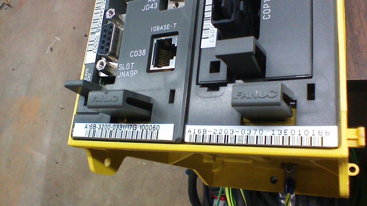 Fanuc A05B 2400 C060 Backplane w/ A16B-3200-0330/07B A16B-2203