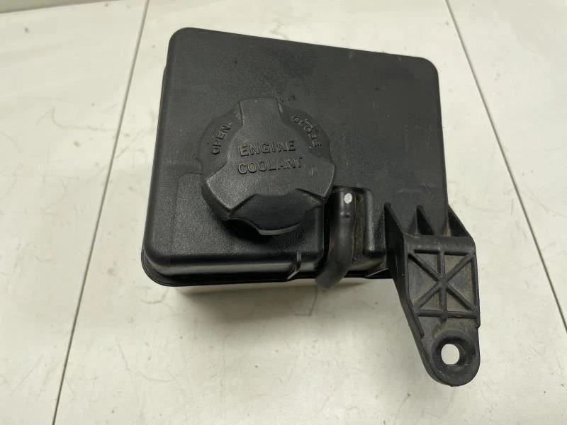 2010 2011 KIA SOUL GL COOLANT EXPANSION TANK OEM+ - Image 4 of 4
