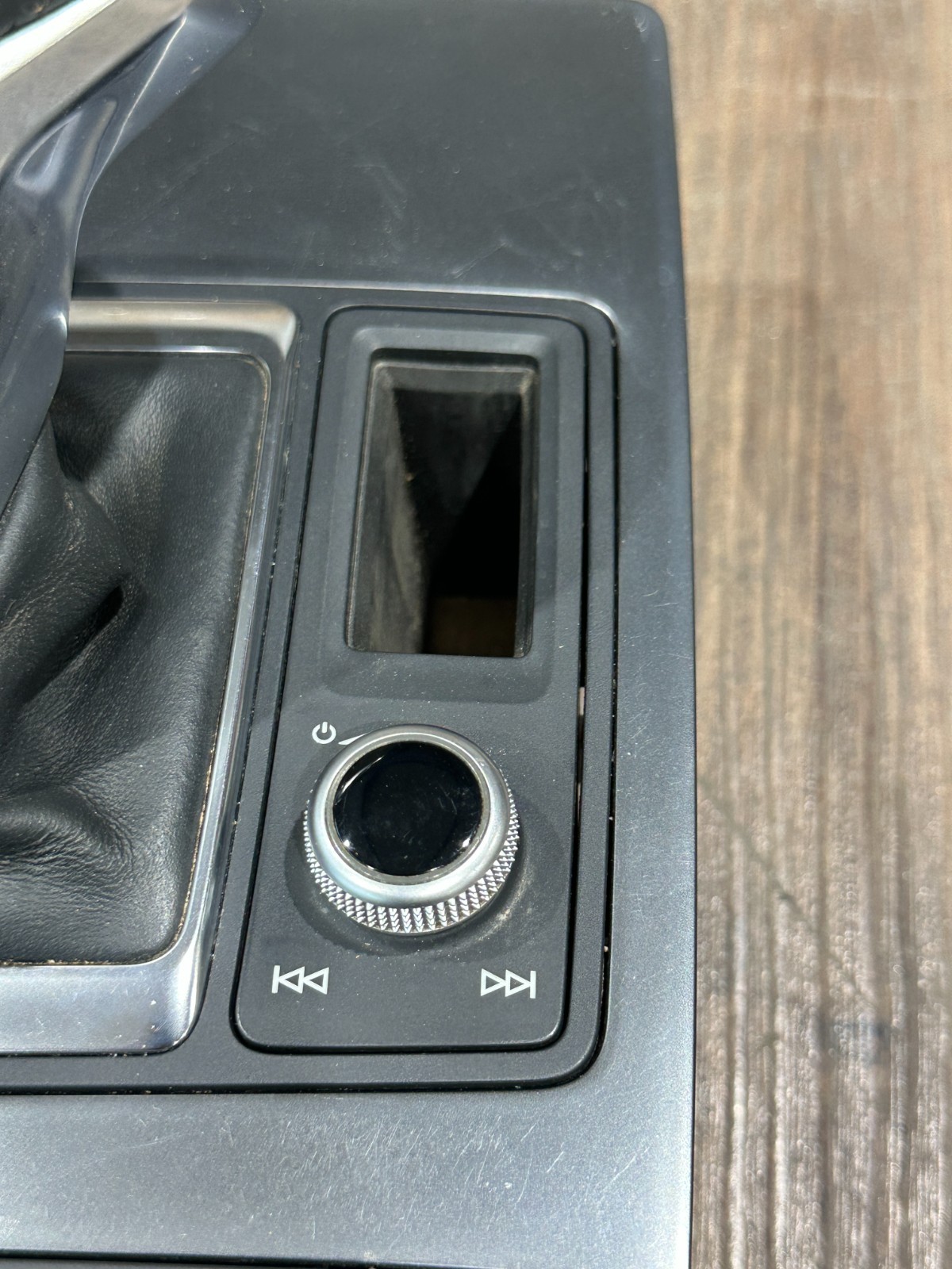Audi R8 2012-2015 Center console