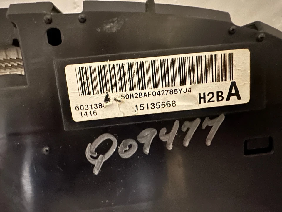 Cuadro de instrumentos velocímetro 03 04 05 Sierra Silverado 166.860 millas RECONSTRUIDO Foto 3 de 3
