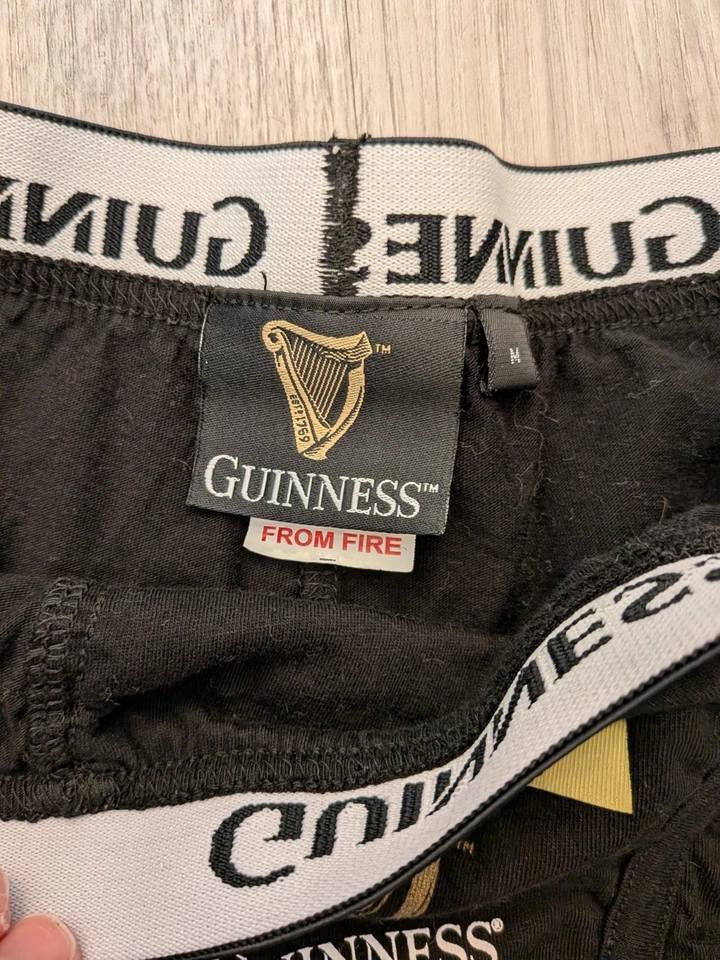 Roupa íntima masculina tamanho médio preta Guinness elástica na cintura - Imagem 3 de 3