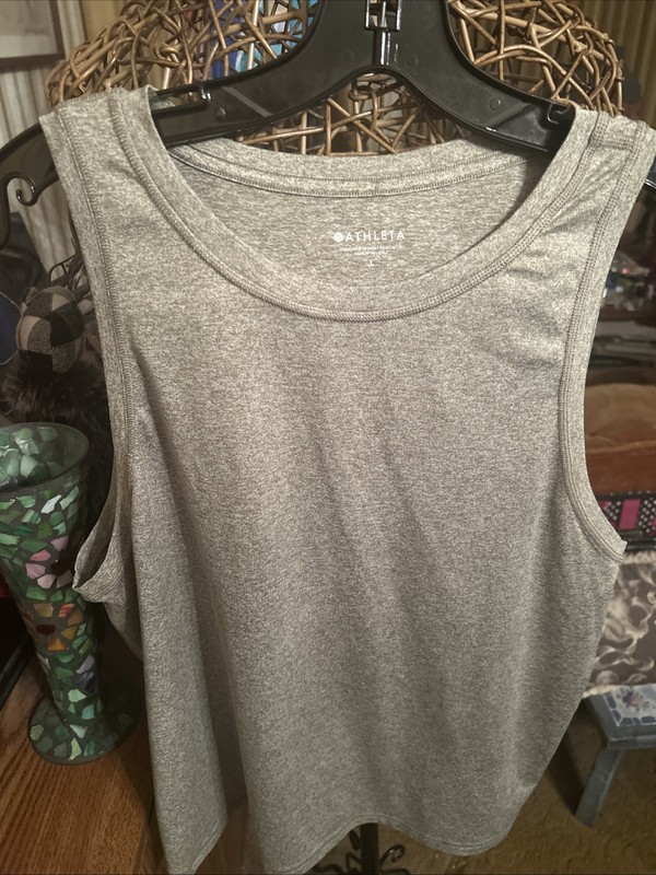 Athleta Women’s Sleeveless Top Size Large