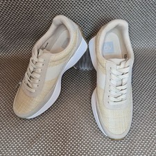 DV Dolce Vita Breela sneakers beige woven raffia material platform sole size 8.5
