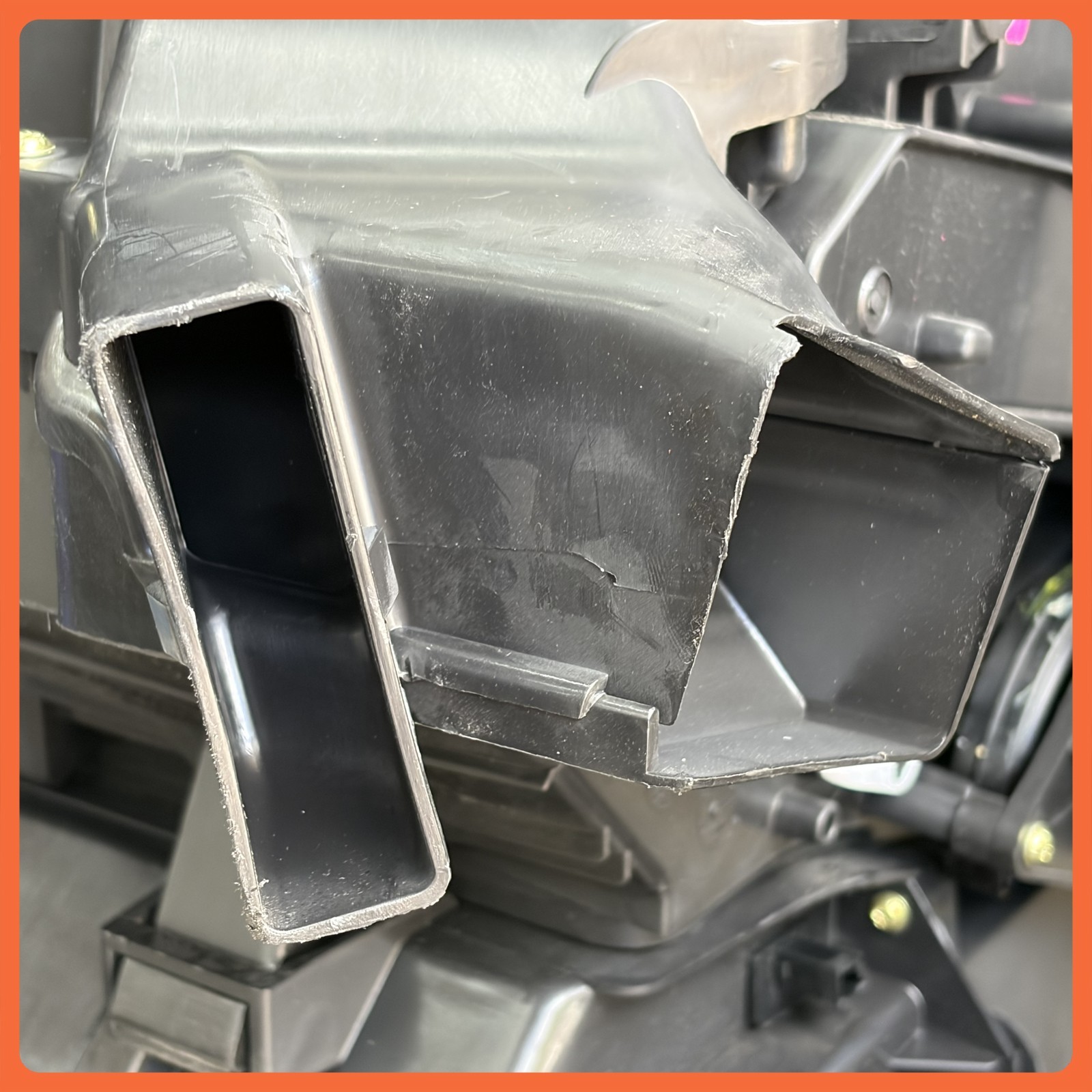 Maserati Ghibli 2014-2017 Heater core box