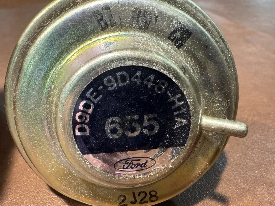 КАК НОВЫЙ FORD D9DE-9D448-H1A 1978-79 FORD MUSTANG LTD КЛАПАН EGR СМ. ОПИСАНИЕ - Изображение 2 из 4