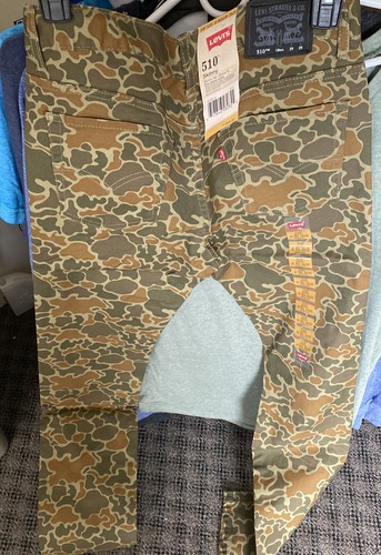 Levi Slim Fit Skinny OLIVE CLOUD Camo Pants Size 18 Reg 29x29 NWT - Picture 2 of 2