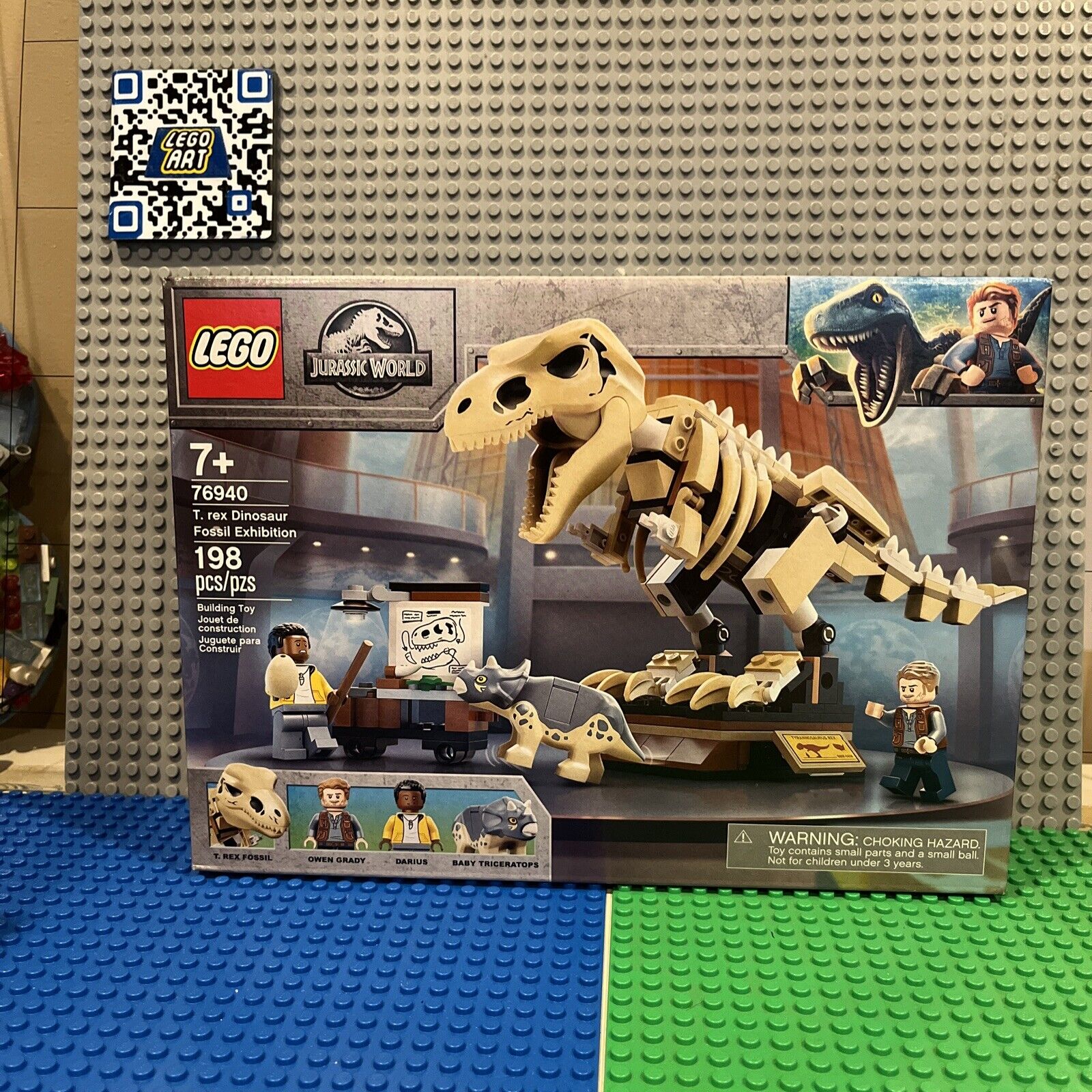 LEGO Jurassic World T. rex Dinosaur Fossil Exhibition 76940