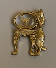 Vintage Gold Tone & Lucite Cat Watching Fish In Tank On Ornate Table Brooch 3D