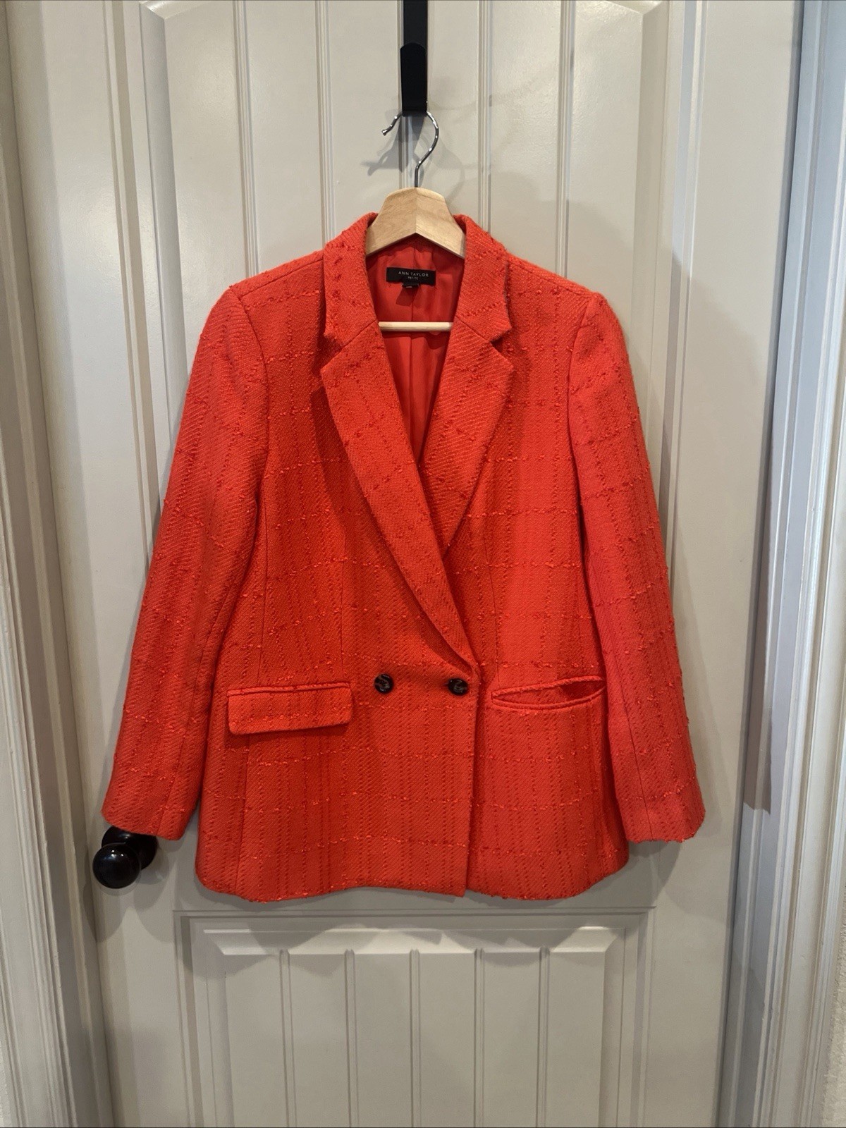 Ann Taylor  “The Petite Tweed Double Breasted Blazer “ Size 6