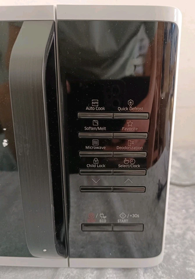 Samsung MS23K3513AW Mikrowelle / 800 W / 23 L Garraum / 48,9 cm Breite B-Ware - Bild 2 von 4