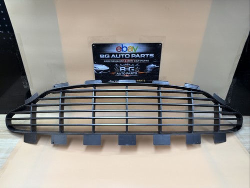 Aston Martin Vanquish 2001-2007 Front Bumper grille P/N 5R138190AAW Photo - $1,500