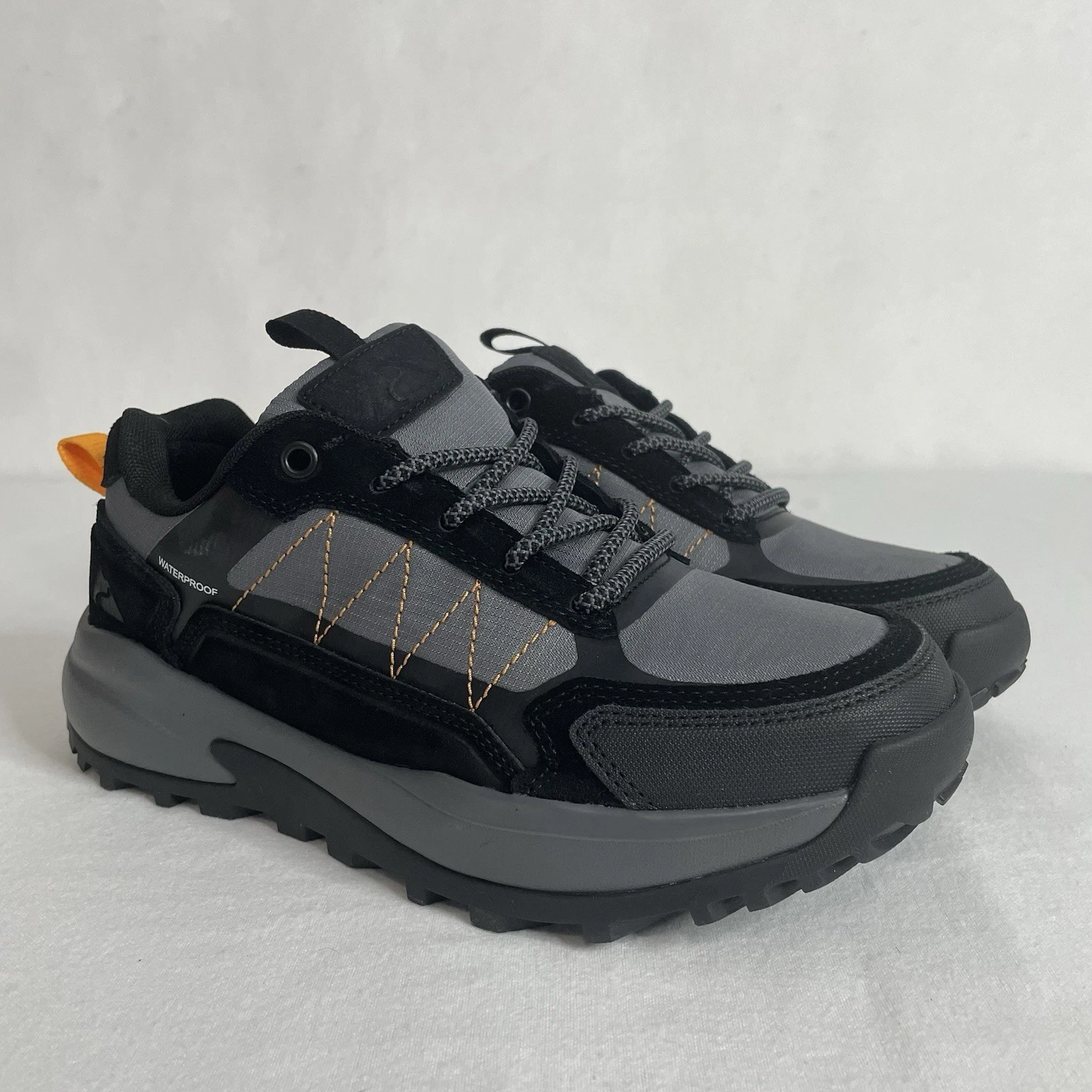 Ozark Trail Men’s Waterprf Black Hiker Low Top Leather Mesh Upper NIB Sz 7