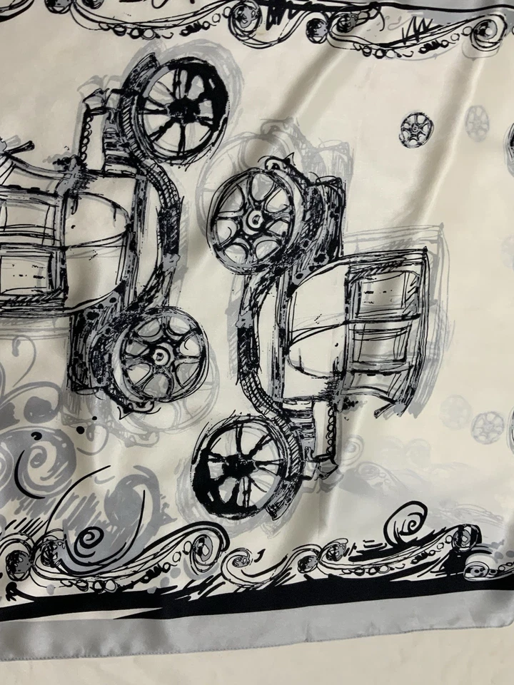 Amazing Brands All Whit 真丝带旧车印花女式矩形围巾 PEC — 第 2/4 张图片