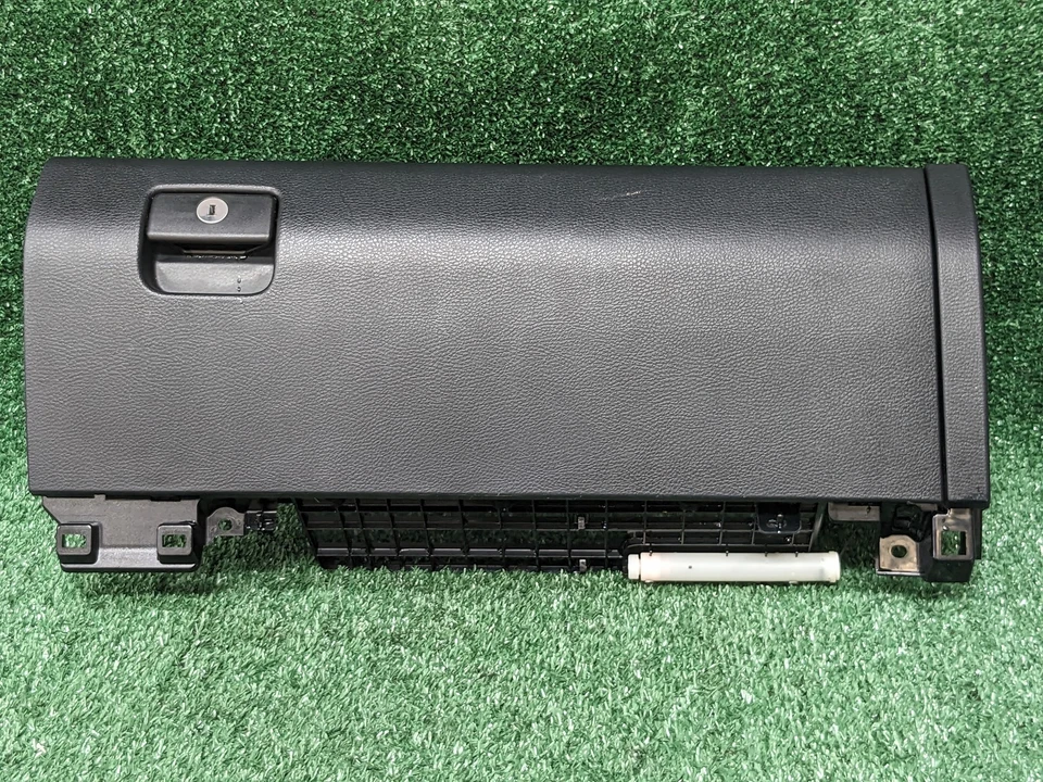2014-2017 Toyota Tundra Dash Lower Glove Box Storage Graphite 55433-0C040 OEM — 第 2/4 张图片