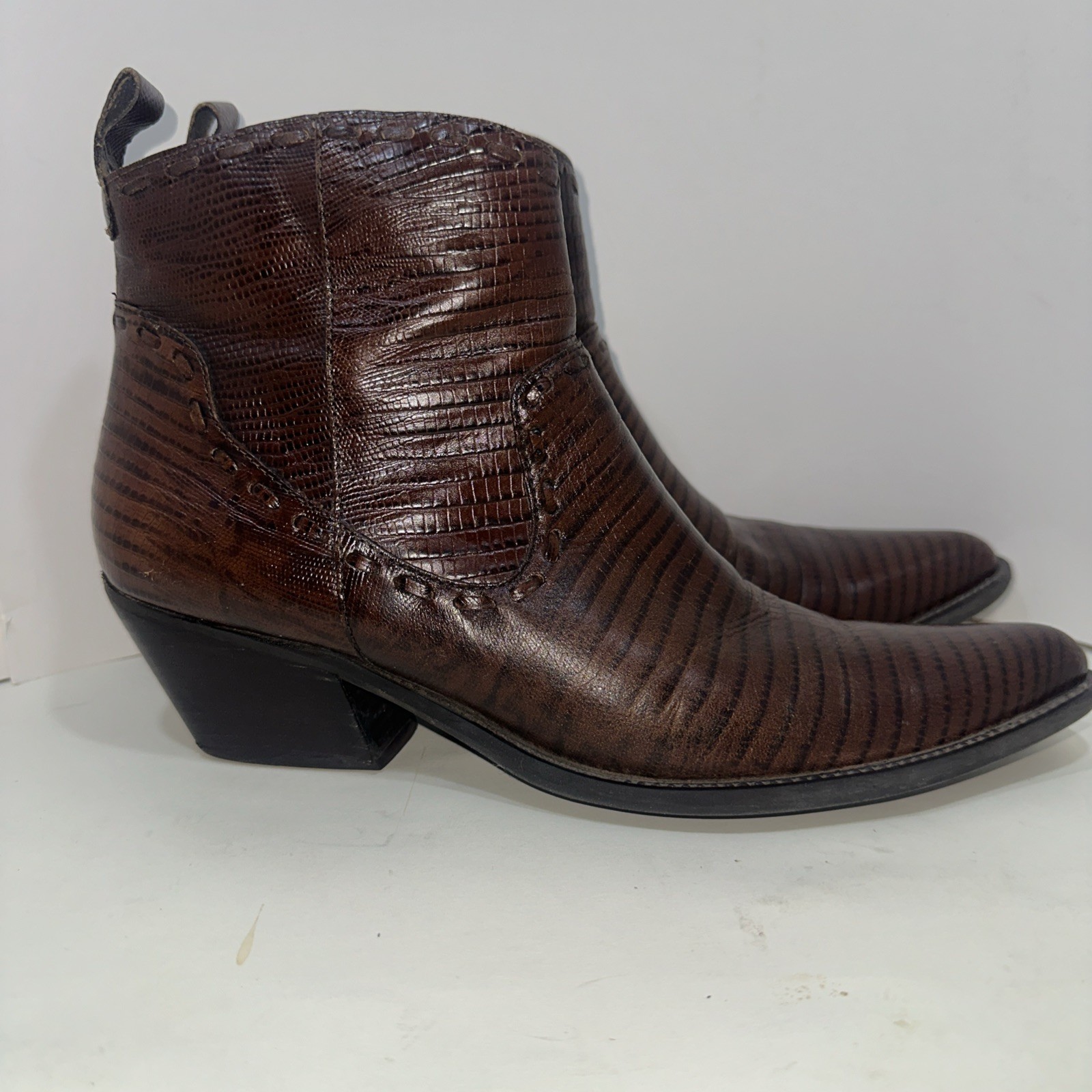 Gianni Bini Brown Tooled Leather Cowgirl Ankle Boots Size 7.5