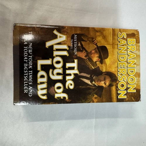 The Alloy of Law (Mistborn Trilogy) by Sanderson, Brandon [Paperback, 416 pages]
