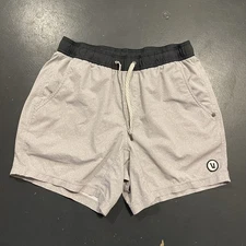 Vuori Kore Shorts Mens Small Gray White Drawstring Stretch Logo Today
