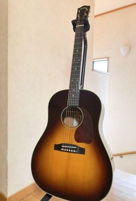 Headway HJ-V115ASE/AGED Aged Spruce Top Parlor Acoustic mit Fishman Sonitone