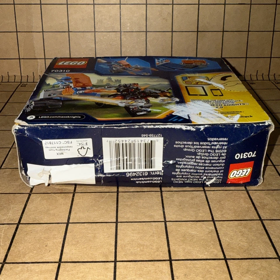 LEGO Nexo Knights Knighton Battle Blaster 70310 - NEW - Damaged box - Image 3 of 4