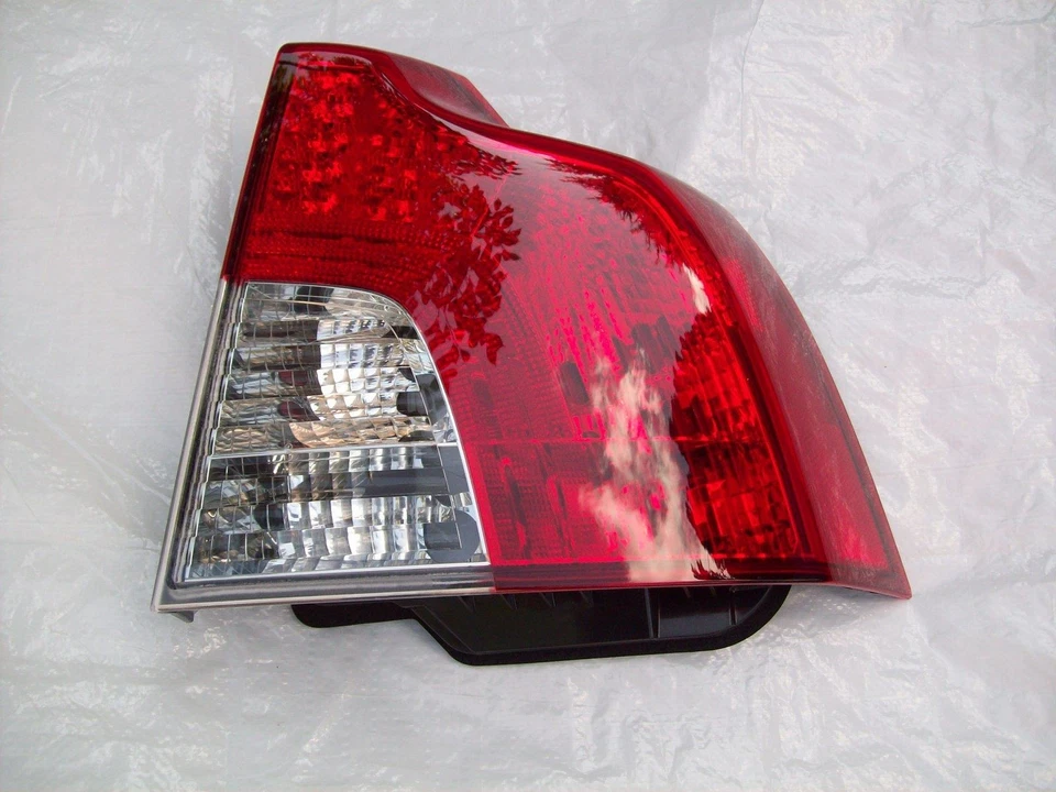 Painel de luz Volvo S40 genuíno traseiro direito 30763496 2003-2012 - Imagem 3 de 4