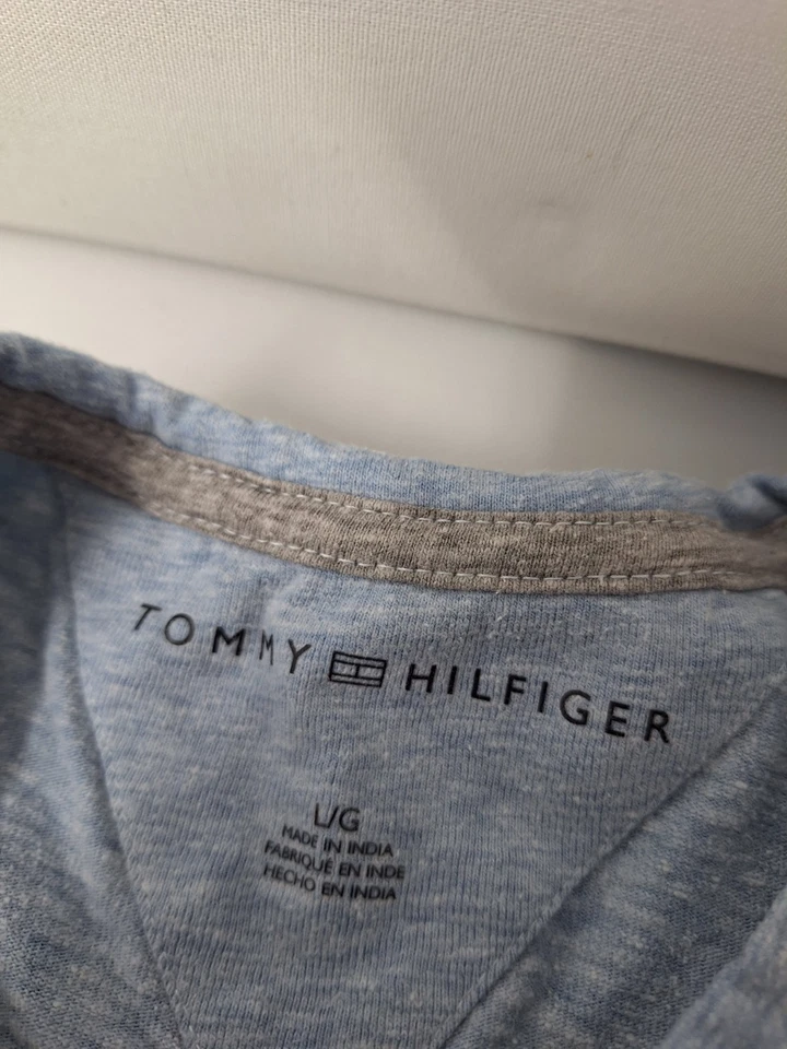 Tommy Hilfiger女式LG灰色T恤航海主题 — 第 2/3 张图片