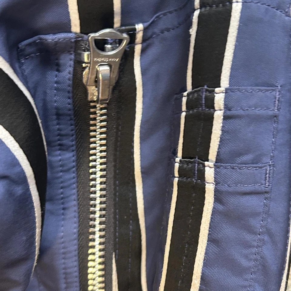 Chaqueta bomber a rayas Designer Acne Studios azul marino y blanco Foto 4 de 4