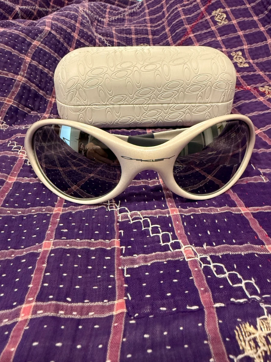 Oakley Trenchcoat - Pearl White Rare - EXCELLENT condition - Ships