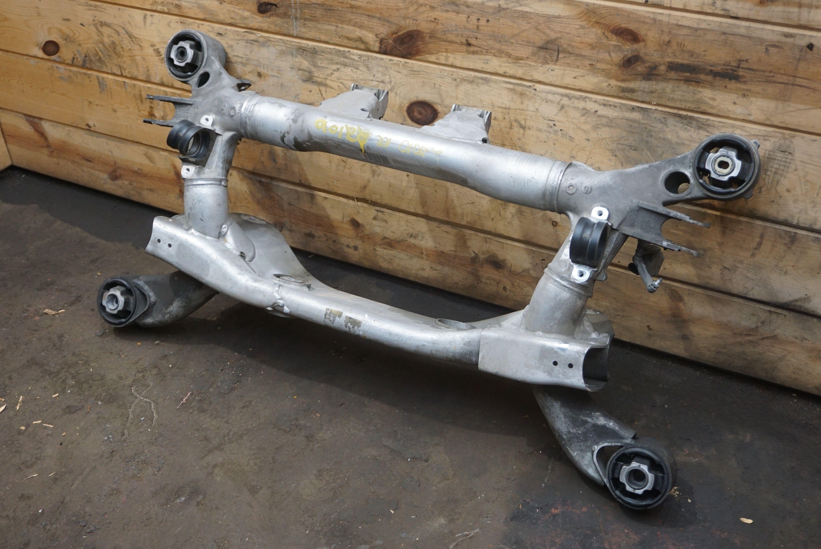 Rear Suspension Subframe Axle Carrier OEM 33316770752 Rolls Royce Phantom 03-17