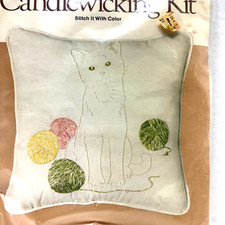 Cat Pillow Caron Candlewicking Stitch 6472 Sophisticated 12"x12" Kit 1983 NIP