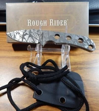 ROUGH RIDER RR1477 CAMO FIXED BLADE NECK KNIFE W/SHEATH NEW IN BOX LQQK