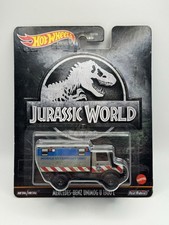 Hot Wheels Jurassic World Mercedes-Benz Unimog U 1300 L - 1:64 Diecast Car