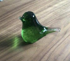 WEDGWOOD GLASS Bird - Green - Vintage- PRE-LOVED