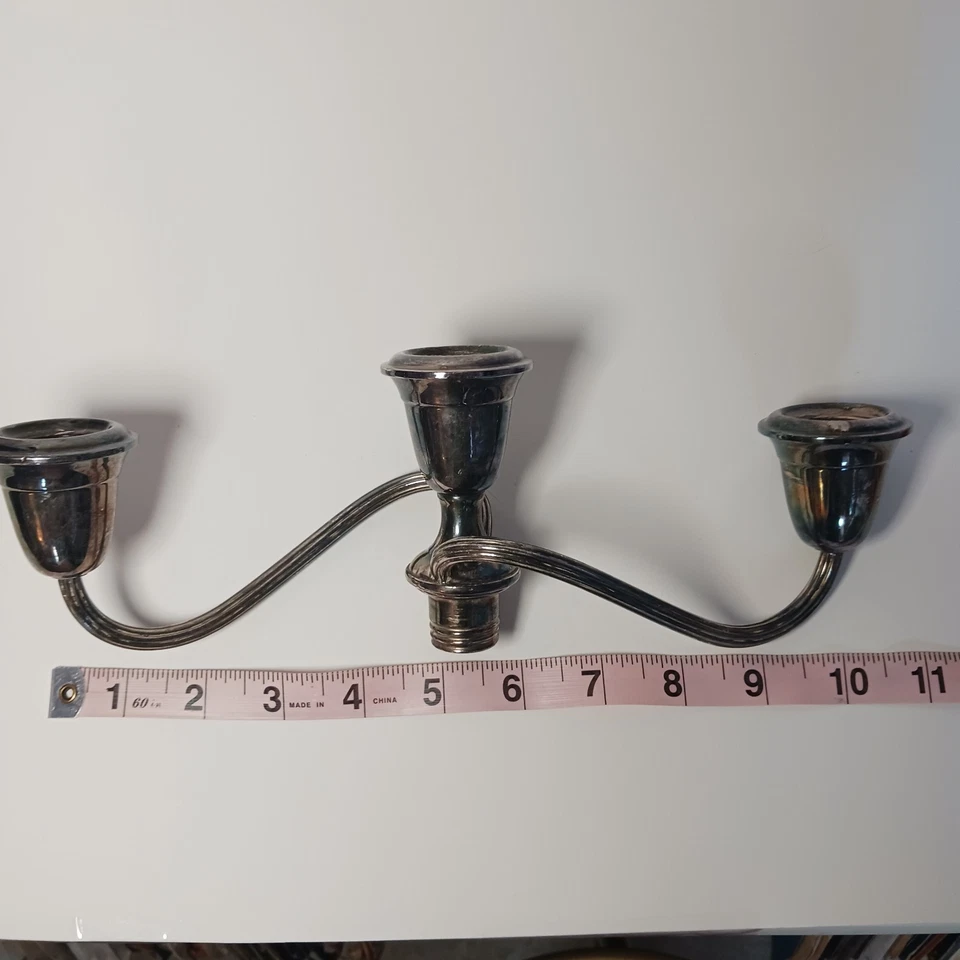 Juego de dos candelabros Pilgrim plateados sin base vintage deslustrados Foto 3 de 4