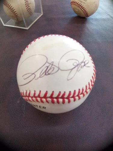 Pete Rose Signed Baseball 1990, Rawlings William White BEAUTIFUL SIGNATURE