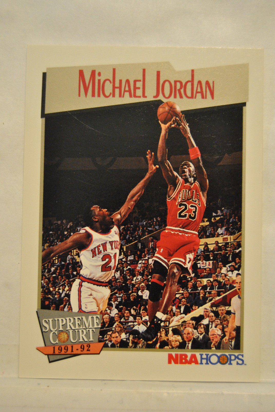 1991-92 NBA Hoops - Supreme Court Michael Jordan #455
