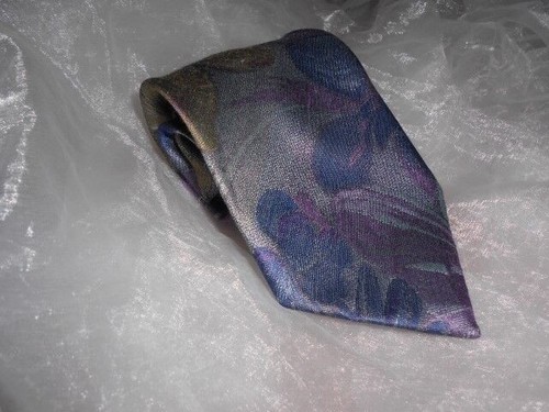 KR1817 Cravate 100% Soie Bleu Clair Bleu Argent Violet Or à Fleurs 150cm Neuwe - Photo 1/1