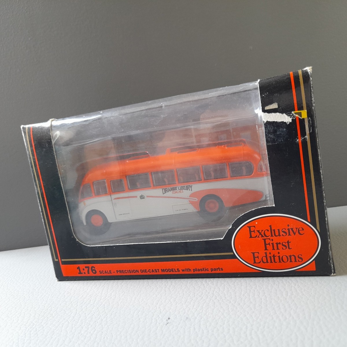 Bus EFE 1/76 Bedford SB Duple Vega Orange Luxury 18701 - Modèle Réduit Diecast