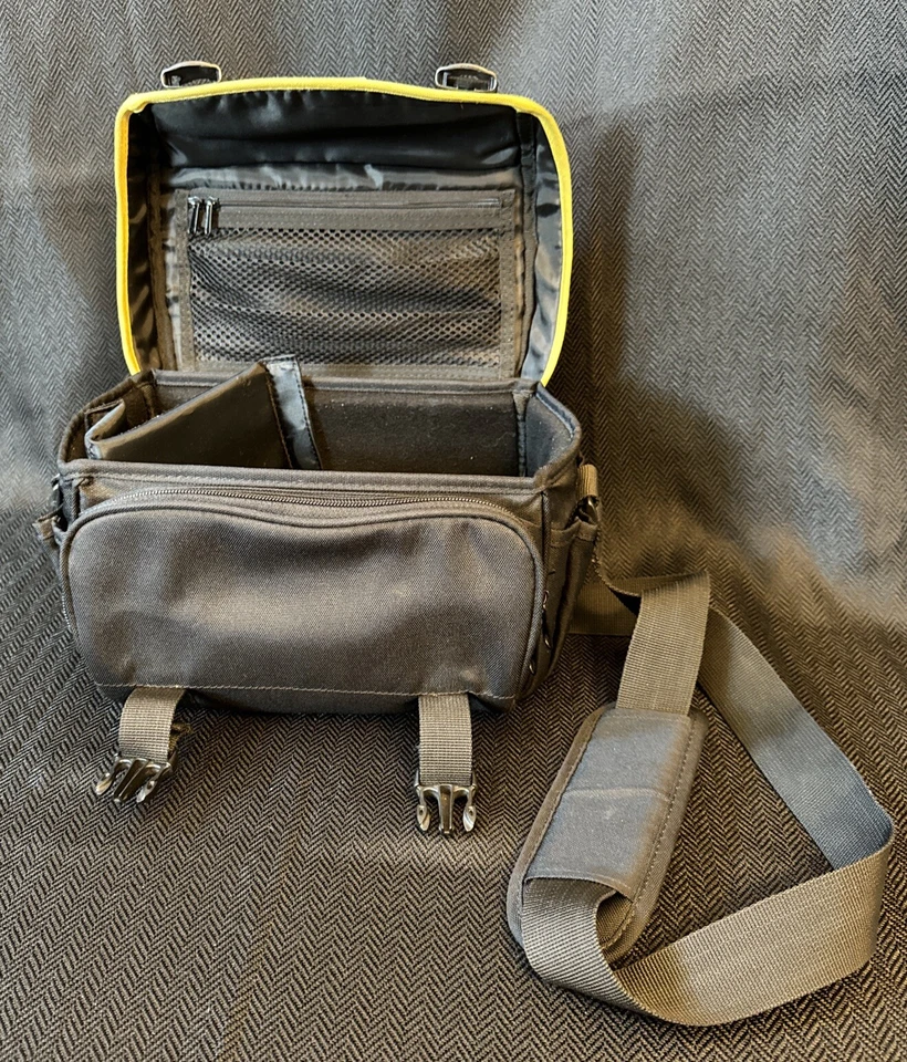 Estuche de Transporte para Cámara Bolsa Nikon Negro Acolchado DSLR Usado Sin Espejo Ajustable Foto 2 de 4