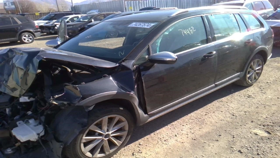 Used Left Sun Visor fits: 2017 Volkswagen Golf Htbk illuminated L. Left Grade A - Image 3 of 4