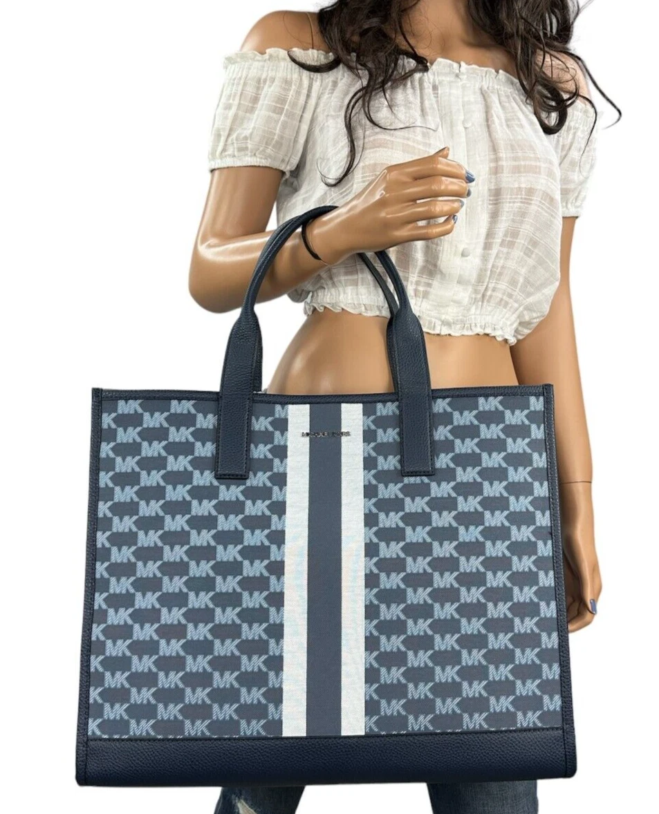 Michael kors gingham hot sale tote