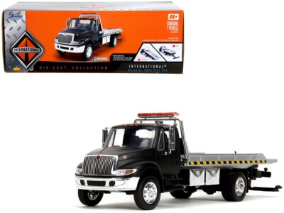 1/24 Jada International DuraStar 4400 Flatbed Tow Truck Matte Black 35851