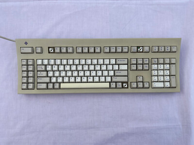 SUN TYPE 5 CLASS B UNIX KEYBOARD 3201072-01 WITH CONNECTION CABLE