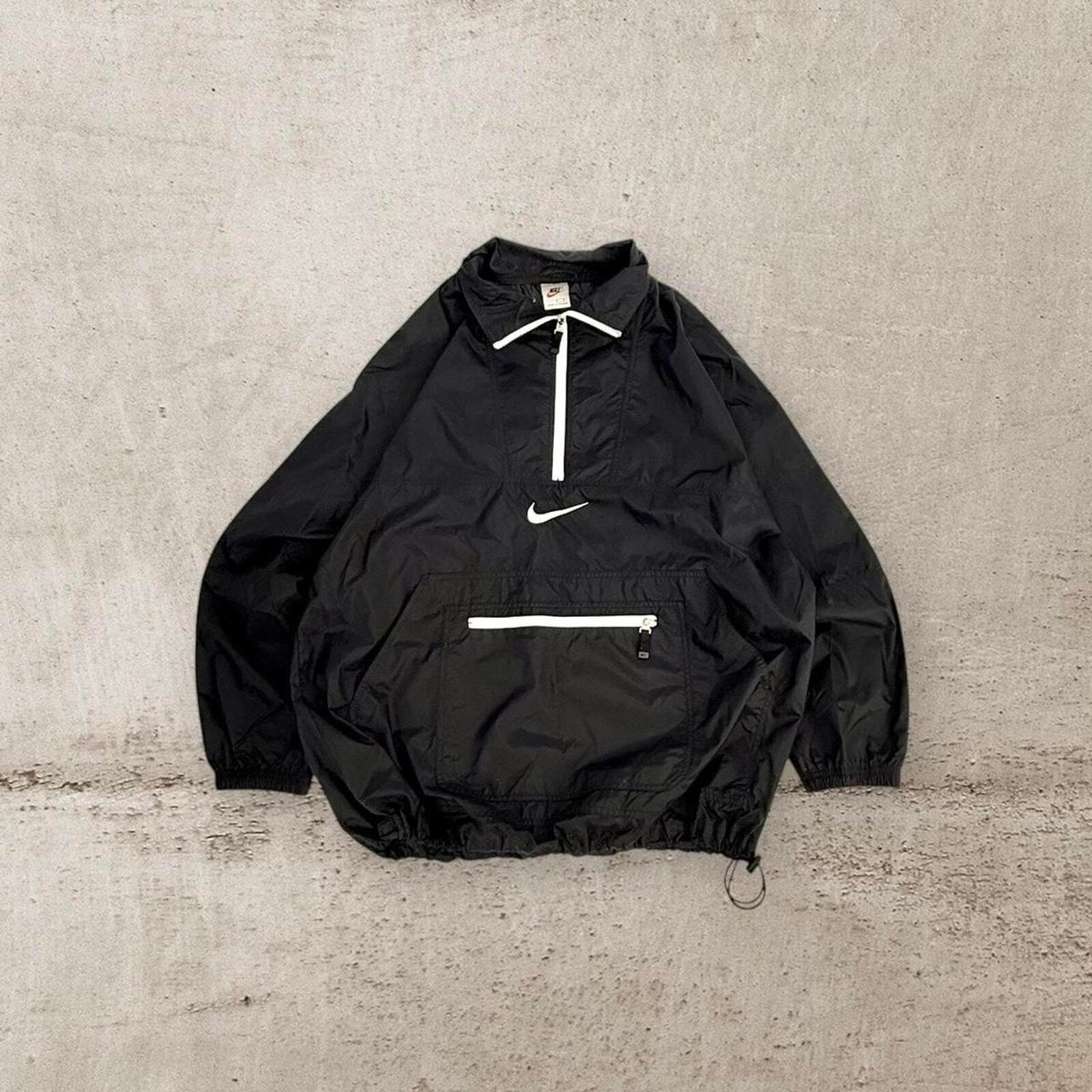 Vintage 90s nike black windbreaker