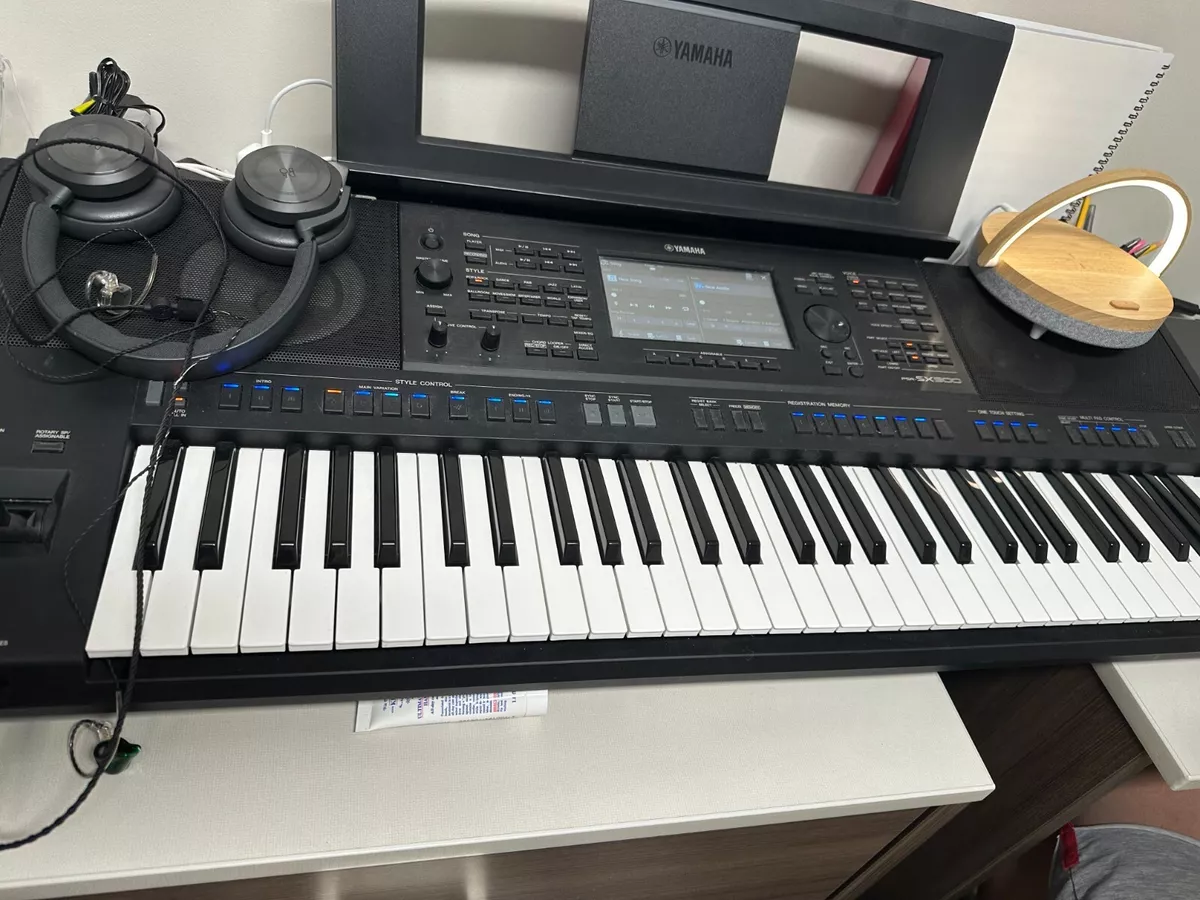 Yamaha PSRSX900 61 Key Arranger Workstation 889025122597 eBay